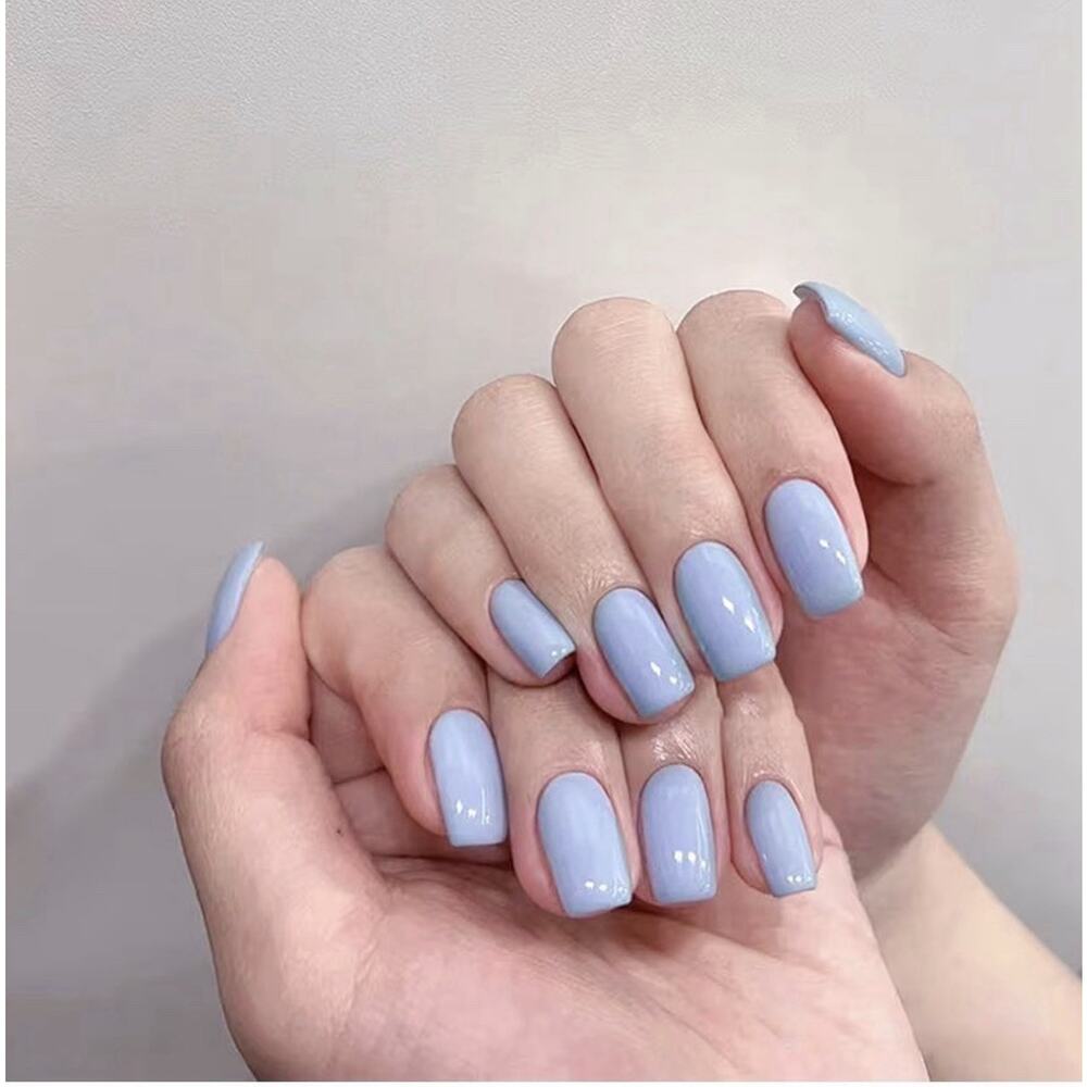24 Pc Baby Blue Press on Nails Short Square Fake Nails